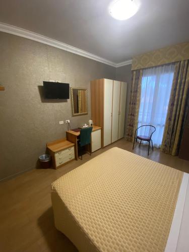 Hotel Riviera in 拉雲納濱海