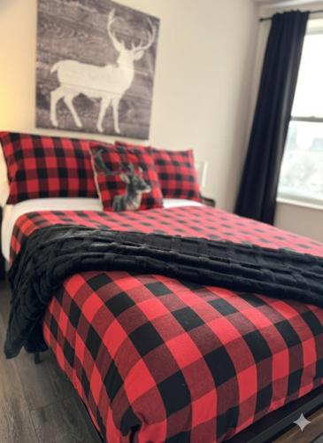 La Cache de Limoilou, a cozy little urban nest — other in 825 Chemin de la Canardière, Quebec City Canada, G1J 2B7
