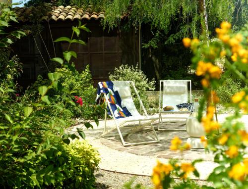 Facilities, Chateau de la Piscine - Appartements dans le Mas au coeur d'un grand parc arbore in Les Cevennes