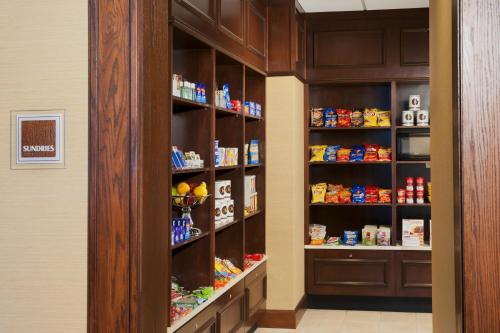 DoubleTree by Hilton Collinsville/St.Louis - image 32