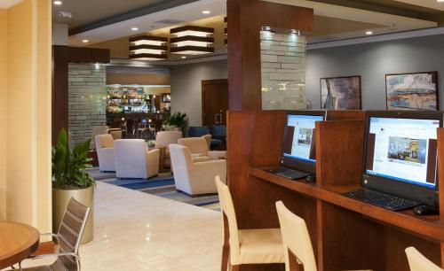 DoubleTree by Hilton Collinsville/St.Louis - image 44