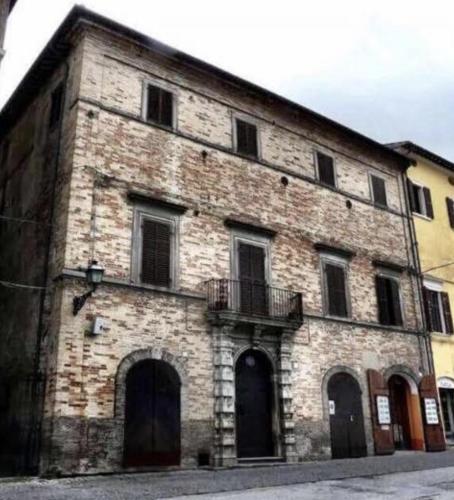 Palazzo Bruschi in Pergola (Urbino)