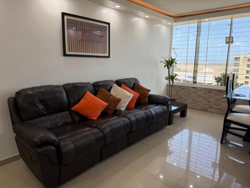 Apartamento frente al Aeropuerto de 2 habitaciones para viajes y tránsito en Aeropuerto Maiquetia