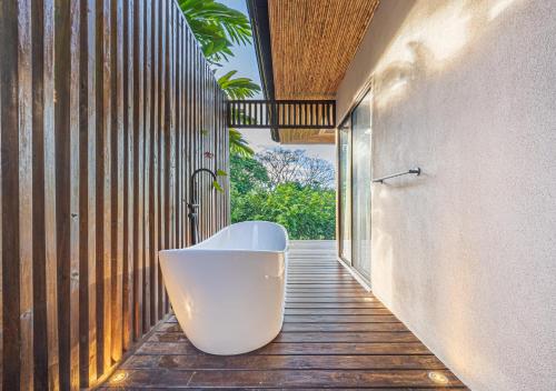 Vasca all’aperto, Tiki Villas Rainforest Lodge - Adults Only in Uvita