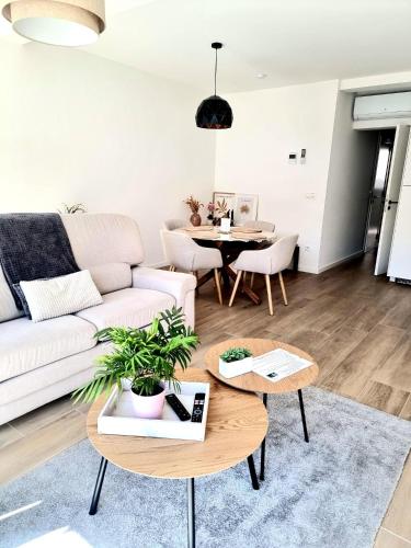 Zonnig appartement met ruim terras, residentie Sealor in 德潘訥