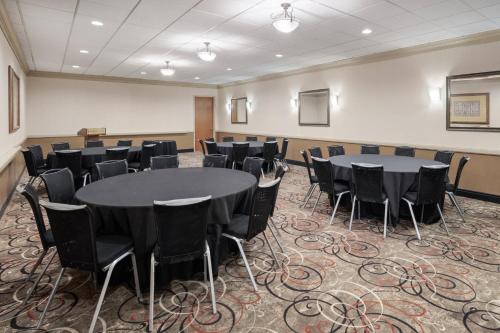 EVEN Hotel Chicago - Tinley Park - Convention Center an IHG Hotel - image 42