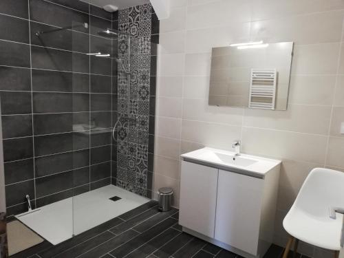 浴室, La maison du Lac in 聖盧普拉邁爾