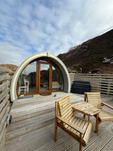 Handa pod in scottish highlands.