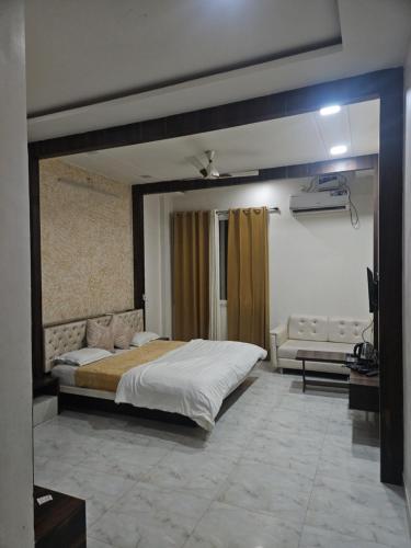 Narayan resort and restaurant in Jhalawar