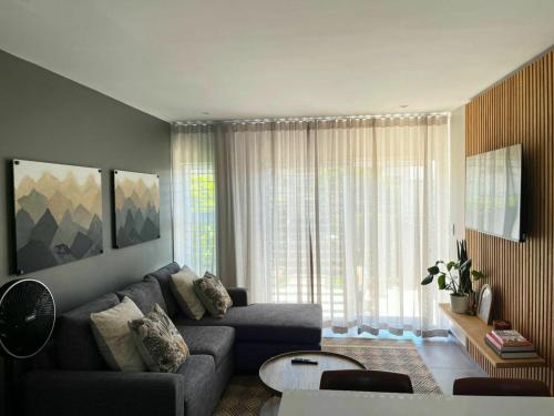 Escape to city in Gardens - image 2