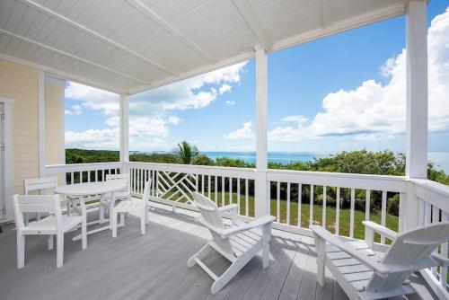 . Condo w/Views, Beach, Htd Pool, Golf Cart