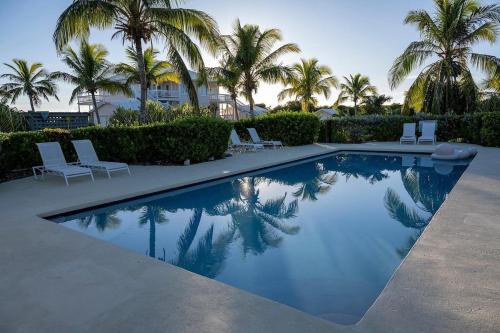 Condo w/Views, Beach, Htd Pool, Golf Cart in James Pt