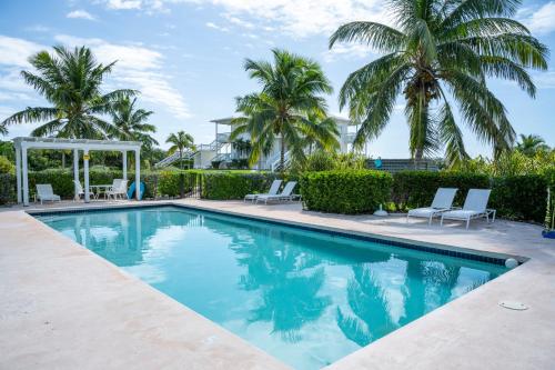 Condo w/Views, Beach, Htd Pool, Golf Cart in James Pt
