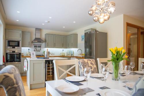 6 The Salterns - Yarmouth in Freshwater North