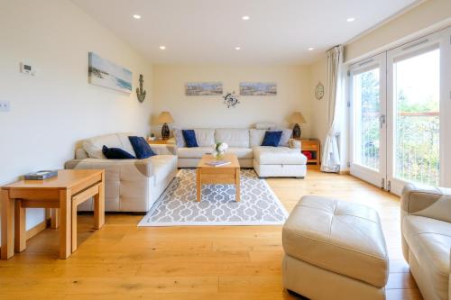 6 The Salterns - Yarmouth in Freshwater North