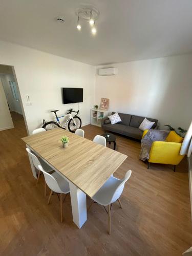Apartaments Montseny in Salt