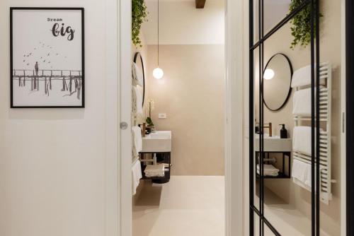 Ванна кімната, B-Apartment Exclusive Stay Monza in Монца