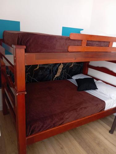 1 double bed