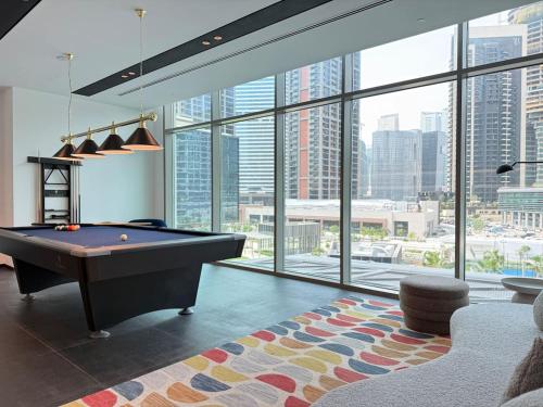 Burj Khalifa View Stylish Studio Fully Furnised - image 7