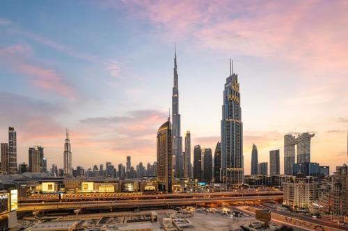 Burj Khalifa View with Direct Dubai Mall Access - image 5