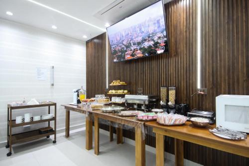 Hotel Biz Urban- EXPO CENTER NORTE in ヴィーラ ギリェルメ