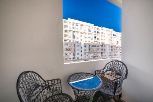 Islane Apartments with swimming pool & Wifi & AC in Al Mohammadi