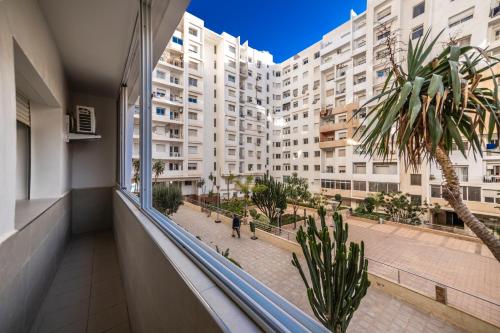 Islane Apartments with swimming pool & Wifi & AC in Al Mohammadi