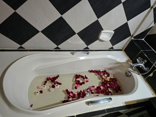 Saba Suites Patong Phuket in Phuket