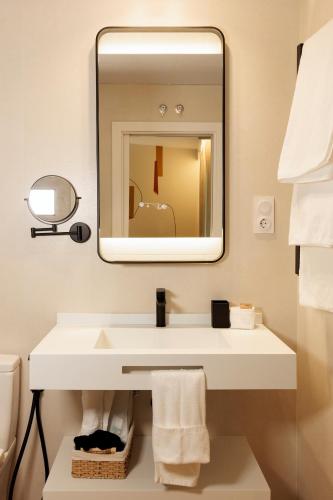 Blume Cruz Suites - Apartment - Madrid