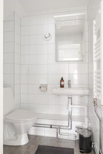 Stylish, Modern Apt with great location on Lidingo in Lidingö