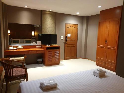 room detail thumbnail 0