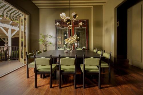 Rare 10BR Luxury Estate Heated Indoor Pool - image 7
