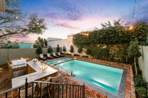 Grand NOLA Estate Heated Pool – khách sạn tại Mid City