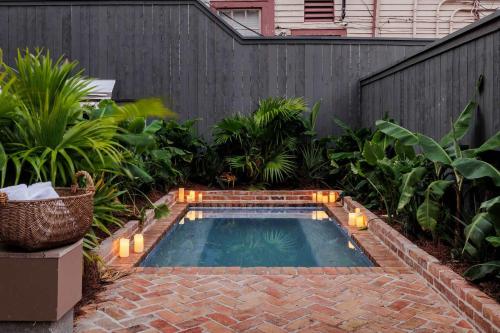 Luxe 6-bedroom Garden District Suite Hotel Pool – khách sạn tại Đông Riverside