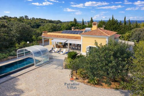 Elegant Villa with Private Pool and Games Room gîte à louer Santa Luzia