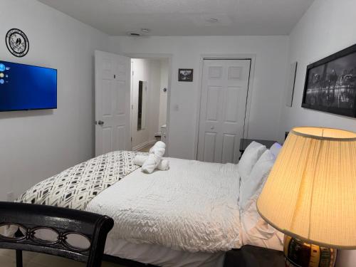 Discover Charm City from a Cozy Retreat in Baltimore, USA