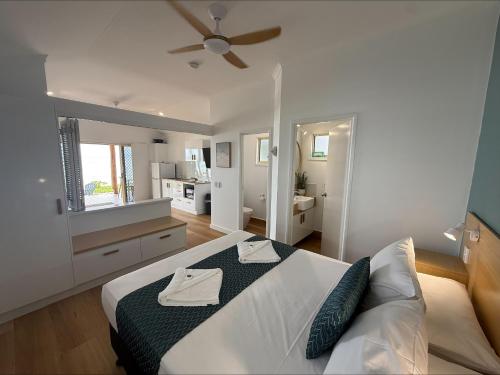 Ellis Beach Oceanfront Holiday Park in Playa Palm Cove