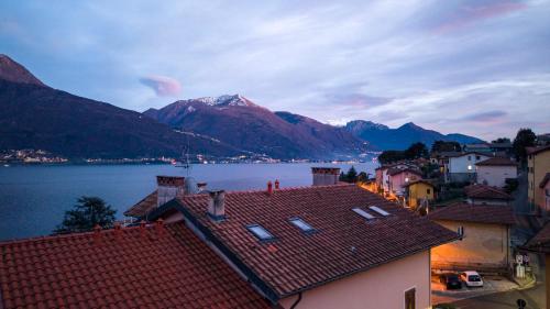 Közeli látványosságok, Villa PERLA ROSSA a due passi dal lago in Pianello Del Lario