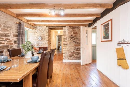 Charming 3-bed Devon barn, Nr Brixham and Coast in 徹斯頓費勒斯