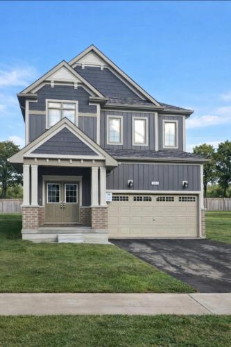 Muskoka Luxury Charming Cottage 4BR 3 Bath in 格雷文赫斯特