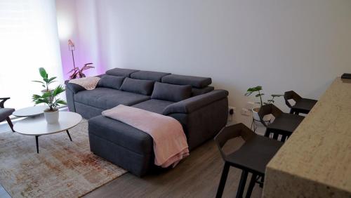 Luxury Loft Rooftop Pool & Gym Prime Bogota Location Near Monserrate & Museums - image 2