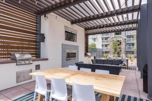 設施, Landing Beautiful 2BD Pool Clubhouse in 南喬丹
