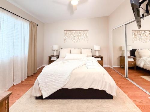 Mid Century Boho Casita - 3BR 2BA - Spacious yard in Otay