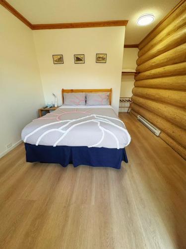1 double bed