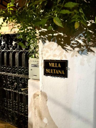 villa sultana guesthouse in 샤라프