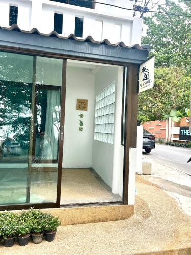 Brickotel Naithon Beach in ナイトーン