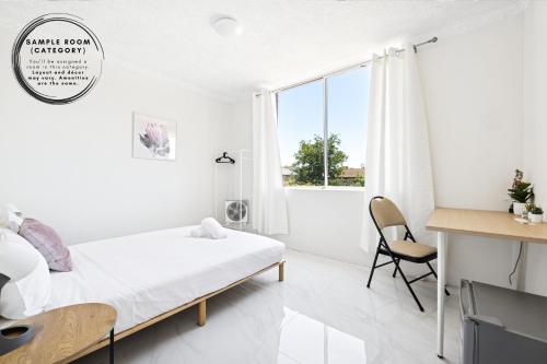 Convenient Double Stay in Heart of Cabramatta - Shared Bathroom and Kitchen in Warwick Farm