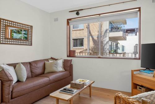 Manly Cove - Beachfront Living by Wharf & Cafés - image 3