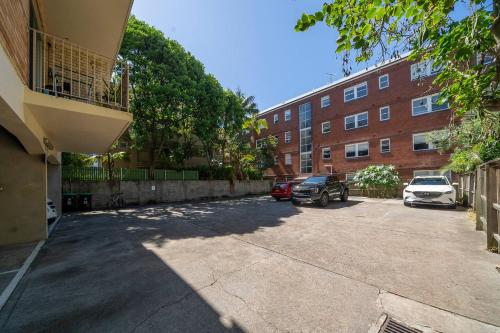 Manly Cove - Beachfront Living by Wharf & Cafés - image 6