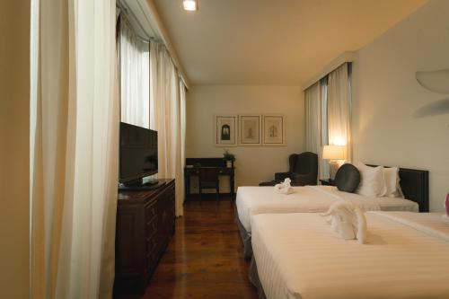 room detail thumbnail 1